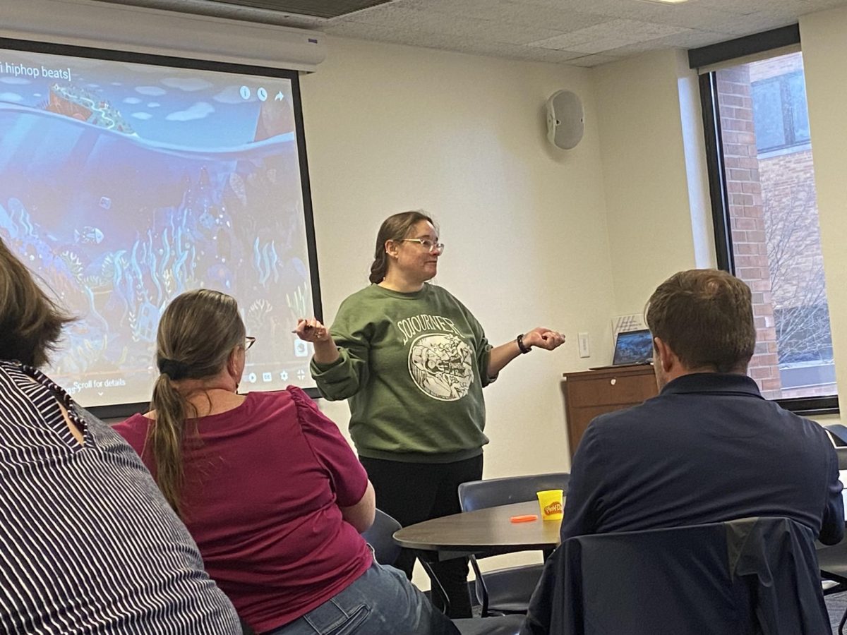 Jacquelyn Bleak, associate lecturer in the School of Peace and Conflict Studies, hosted the event and facilitated discussions.